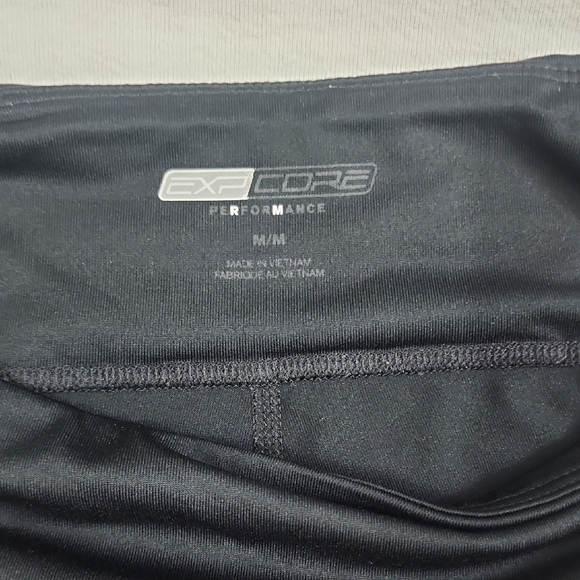Express Compression Capri Workout Pants - Picture 2 of 6